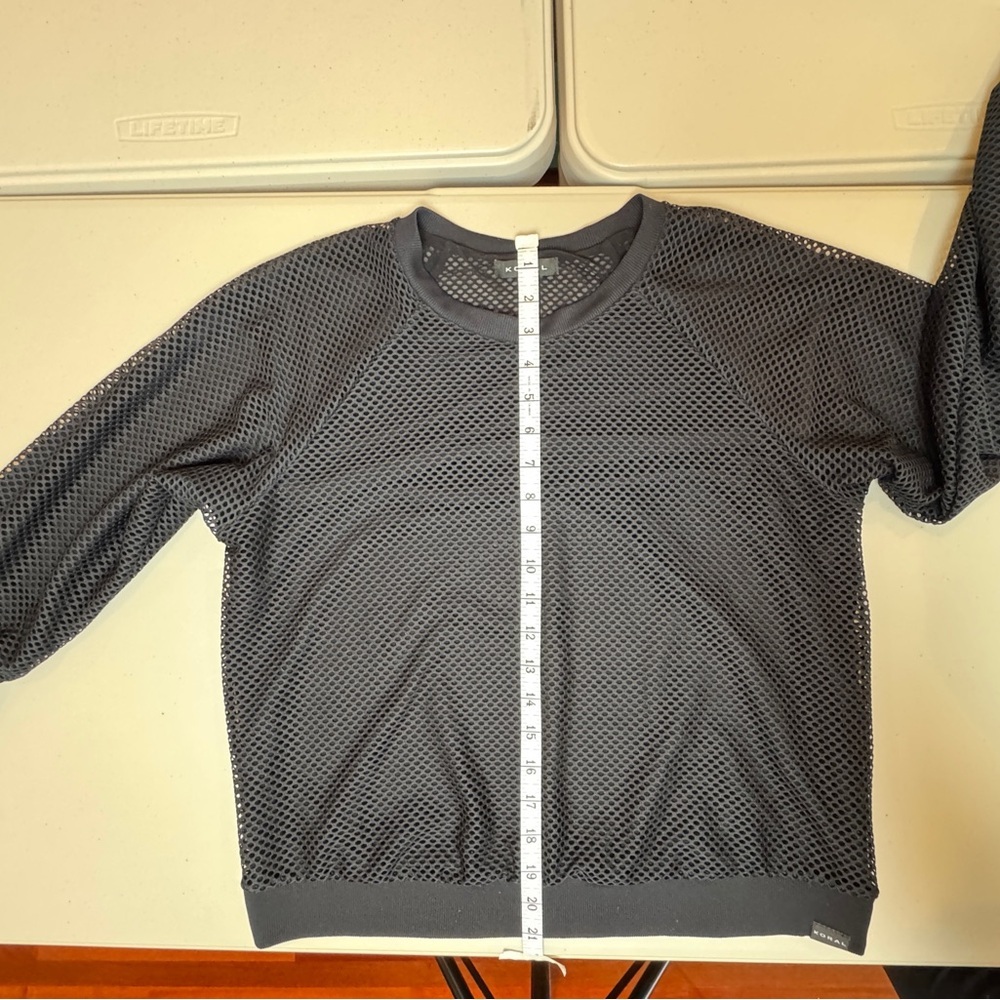 Koral Sofia Mesh Long Sleeve Top Dark Navy Athletic Pullover Size Large Made in - Picture 11 of 15